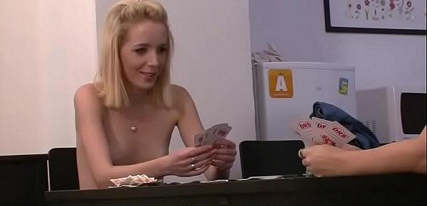  Card game leads to old mature pussy toying